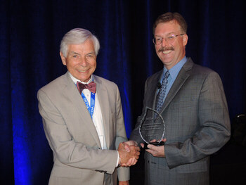 Niel Carey 2017 Ken Hoyt Memorial Award with David Reile